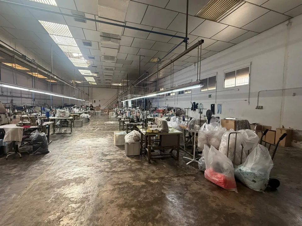 Nave Industrial de 500 m2 en Rojales con Oficinas, Taller y Suministros Industriales
