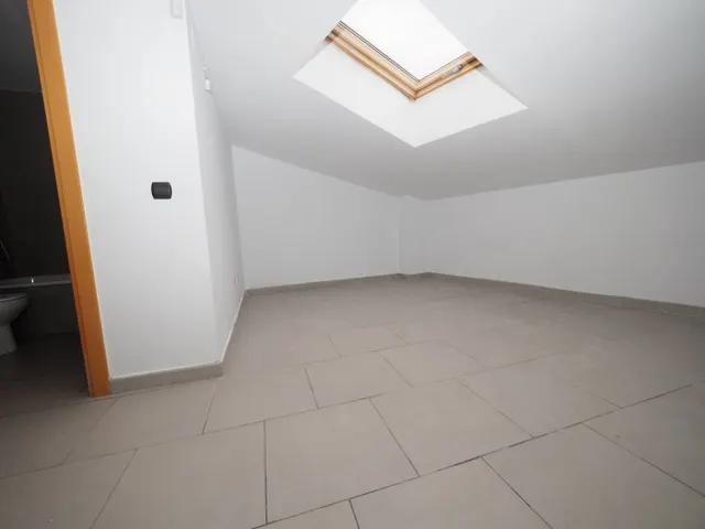 SE DÚPLEX PISO SEMI-NUEVO EN SABADELL, ZONA LA CREU DE BARBERA — 6