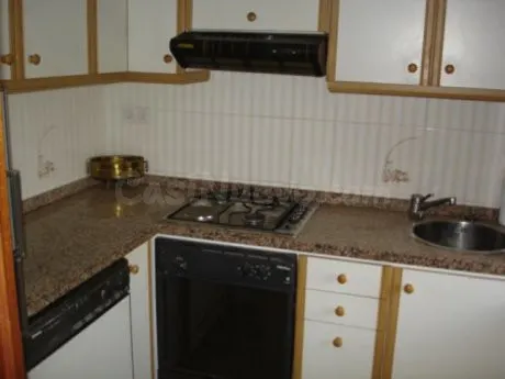 SE VENDE CASA CON GRAN PARCELA EN FRESNO DE LA VEGA. - foto 3