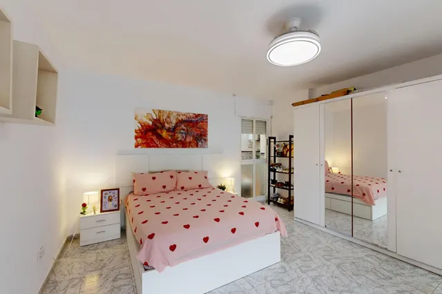 Espacioso piso en Canteras con gran dormitorio principal en suite, patio y plaza de garaje. Cartagena — 44