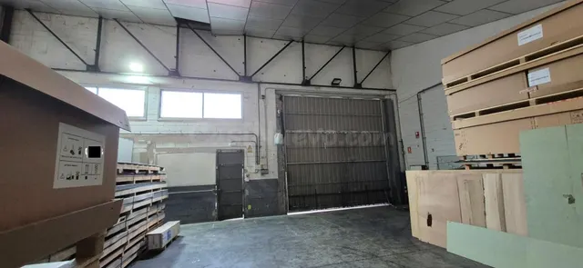 NAVE INDUSTRIAL EN RUBÍ - foto 2