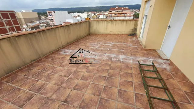 ÁTICO-DÚPLEX A ESTRENAR. 4 DORMITORIOS. 3 BAÑOS. TERRAZA DE 35M. COCHERA INCLUIDA — 11