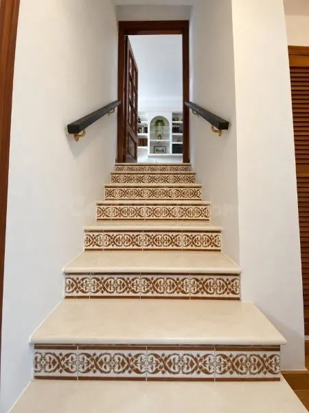 MAGNÍFICO DÚPLEX DE TRES DORMITORIOS EN VENTA EN CARLOS HAYA - foto 4