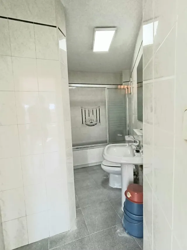 ¡Oportunidad! Amplio Piso de 2 Dormitorios en Zona Céntrica — 10
