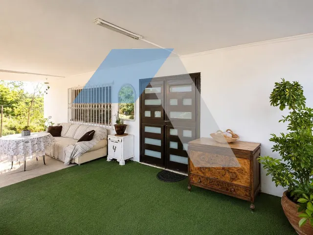 Chalet con gran parcela y múltiples posibilidades en Los Girasoles — 31