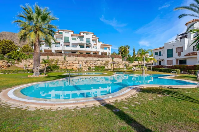 Apartamento 1 habitación 87m² en venta - Sierra cortina — 32