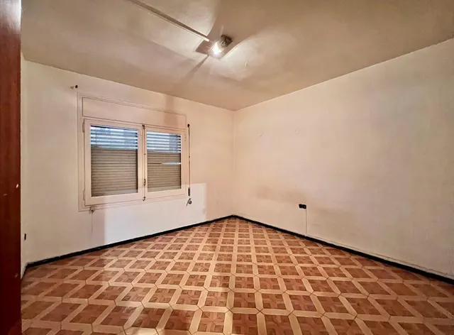 EDIFICIO EN VENTA EN MANRESA — 22