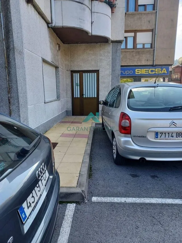 Se vende local comercial en Torrelavega — 8