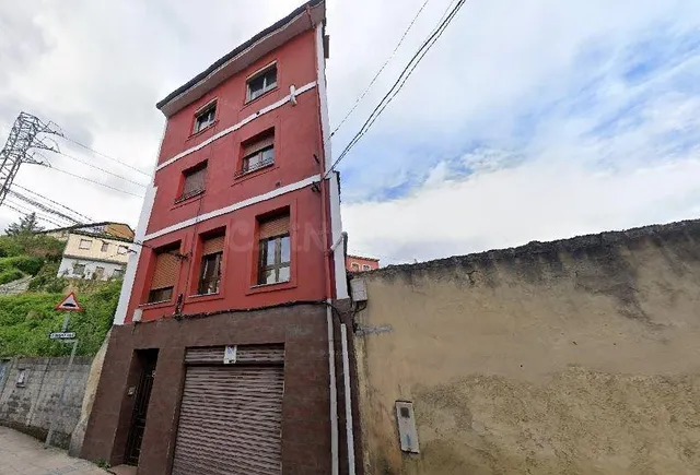 SE VENDE piso OKUPA en C Cuetos 4 de Langreo - foto 2