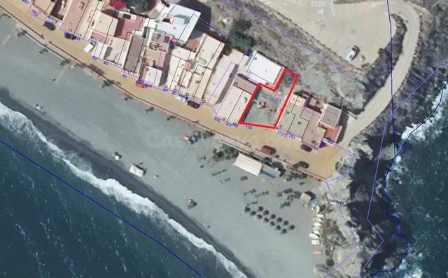 ATENCION PROMOTORES!!! SOLAR EN PRIMERA LINEA DE PLAYA! - foto 4