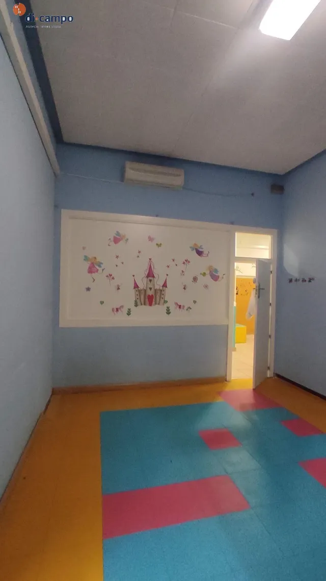 AMPLIO LOCAL EN VENTA, PASEO SAN ISIDRO, VALLADOLID. FACHADA A TRES CALLES. — 14