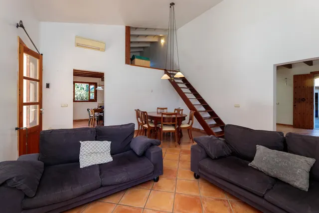 Casa rústica con amplio terreno en Santa Maria del Camí — 13