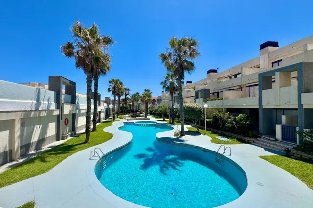 APARTAMENTO DE 2 DORMITORIOS 1 BAÑO EN TORREVIEJA (LA MATA) - foto 3