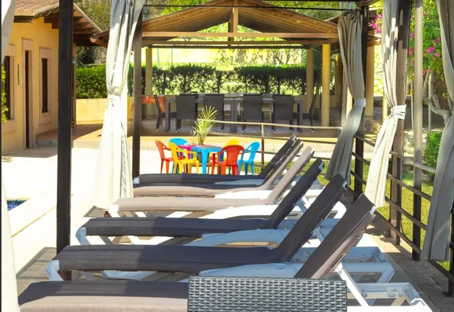 Finca rústica con vivienda con piscina y licencia vacacional - foto 3
