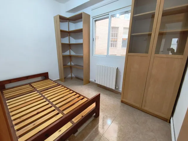 Piso de 53m2 útiles. Distribuido en dos dormitorios, salón, cocina y baño — 19