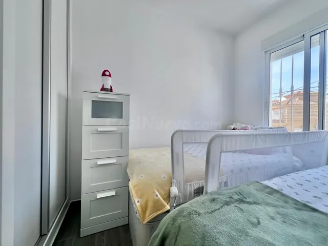 Villa de 5 dormitorios y 4 baños en San Miguel de Salinas (Alicante) — 17