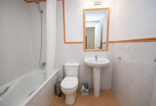 Chalet pareado en Urb. Vista Hermosa con piscina y pádel – Cerca de Isla Canela y Portugal — 14