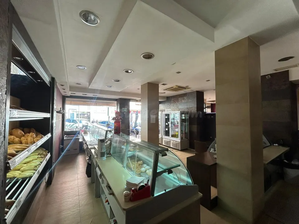 Local comercial 231m² en venta - Marbella