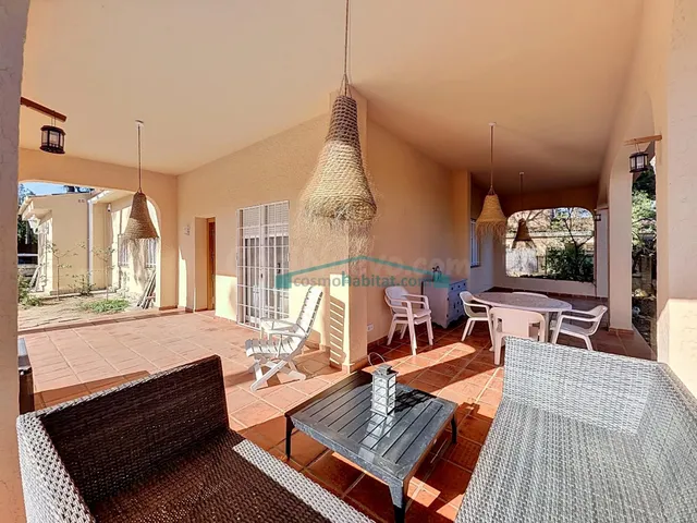 Chalet independiente en alquiler, una sola planta en El Plan - foto 2