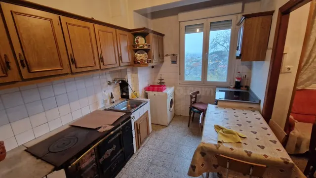SE VENDE CASA CON TERRENO EN SANTALLA DEL BIERZO - foto 4