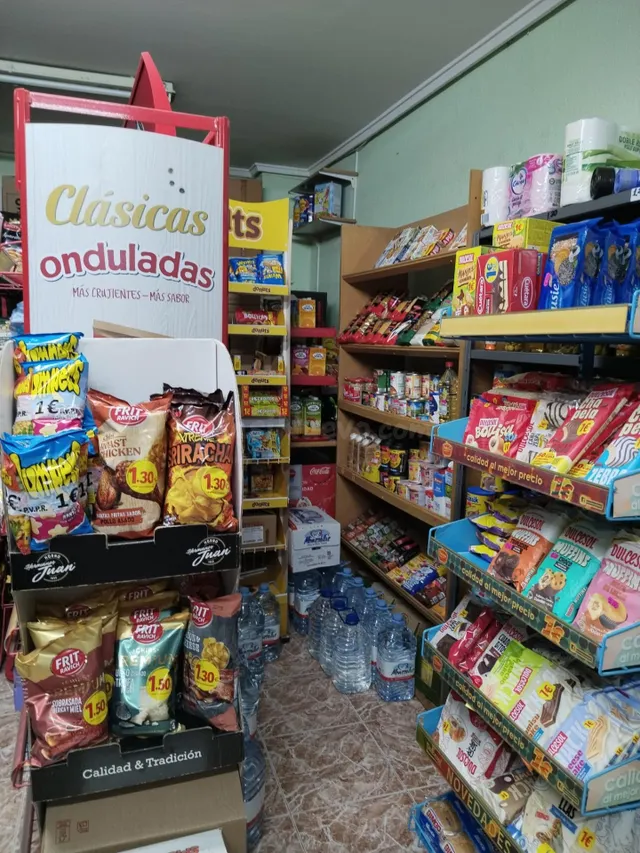 SE VENDE LOCAL COMERCIAL CON ACTIVIDAD EN MONCADA - foto 3