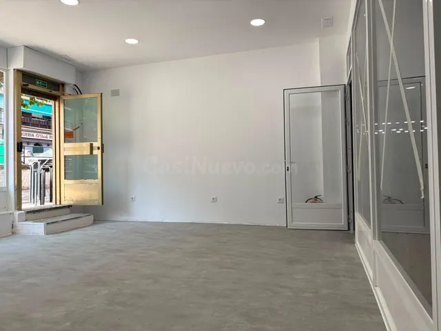 VENTA DE LOCAL EN MÓSTOLES - foto 2