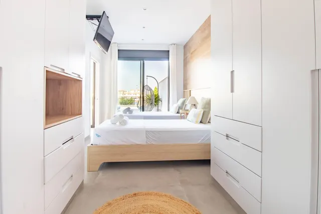 Villa de 3 dormitorios y 3 baños en santiago de la rivera (san pedro del pinatar) — 29