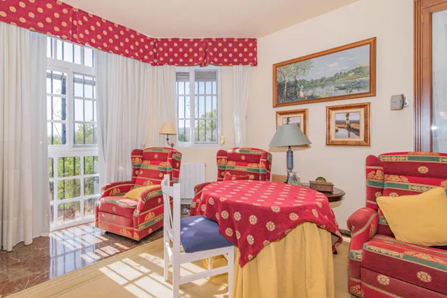 ¡Oportunidad Única! Se Vende Magnífica Casa en Esquina con Amplia Parcela — 29