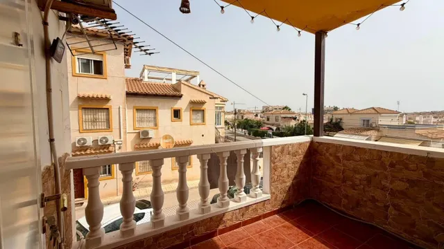 Bungalow de 2 dormitorios en Orihuela Costa - foto 5