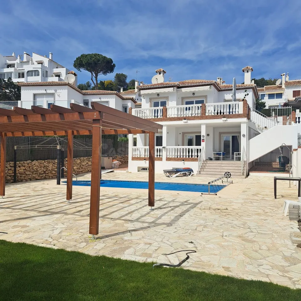 Chalet 6 habitaciones 363m² en venta - Riviera del sol