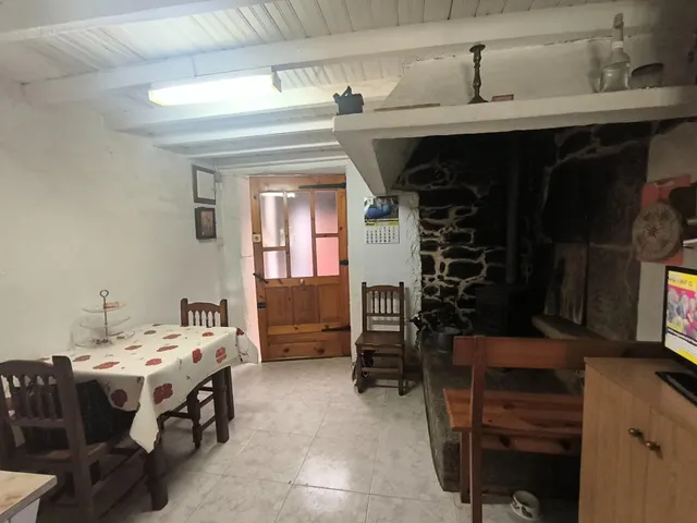 CASA DE PIEDRA EN LAMPAI — 24
