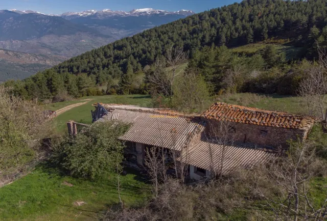 Gran finca con casa a rehabilitar — 2