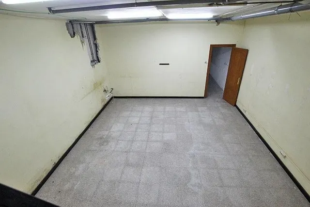 Local comercial 169m² en venta - Zona Pueblo — 10