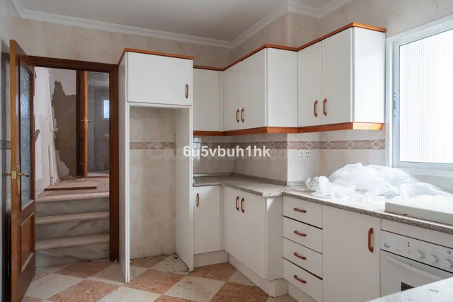 Adosado 5 habitaciones 270m² en venta - Polígono - Alrededores - Pedanías — 5