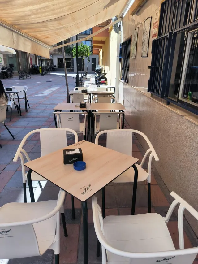 Local comercial en venta en Fuengirola. - foto 4