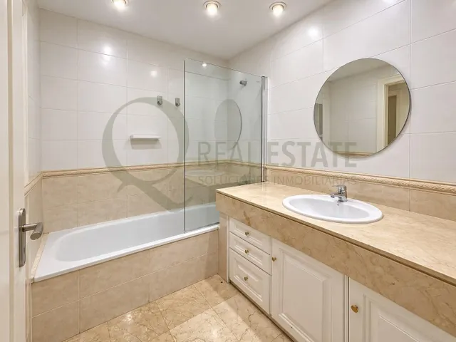Exclusivo chalet adosado en Alicante golf, playa de san juan con piscina, terrazas y garaje — 15