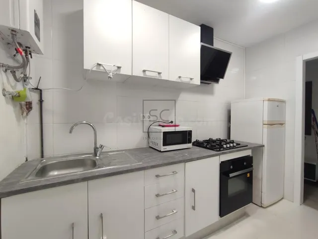 Segundo piso reformado en viviendas de Bazán, Caranza - foto 2