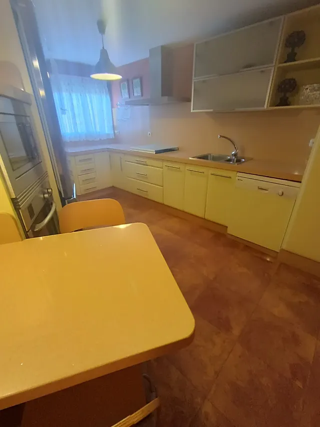 SE VENDE PISO EN ZONA NORTE — 13