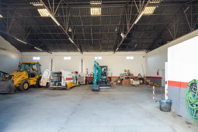 Nave industrial 1400m² en venta - Alcampo — 20