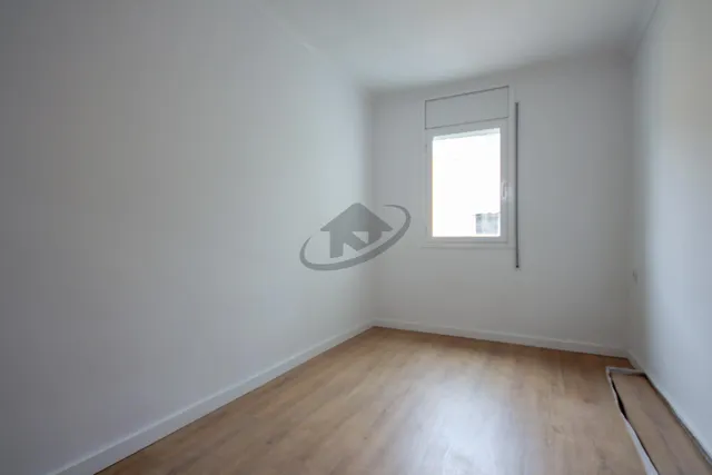 AMPLIA Y LUMINOSA VIVIENDA REFORMADA INTEGRAL CON BALCÓN Y ASCENSOR EN CERDANYOLA — 20