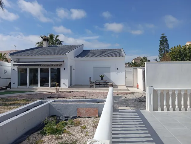 Villa 4 habitaciones 174m² en venta - Lomas de Cabo Roig — 48