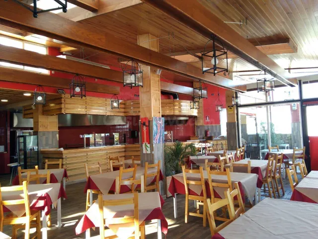 SE VENDE RESTAURANTE GRILL DE LUJO EN EL CENTRO DE CHICLANA  - foto 4