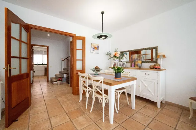 #  ¡Casa con encanto a solo 100 metros del mar en el Centre-Marítim de Mataró! — 48