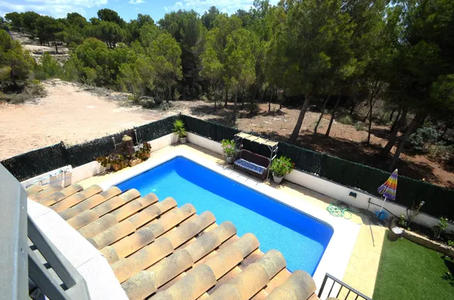 Se vende villa de tres dormitorios con piscina propia en Finestrat sierra cortina — 28
