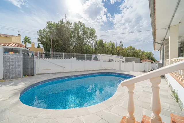 Villa 5 habitaciones en venta - Pueblo Poniente — 6