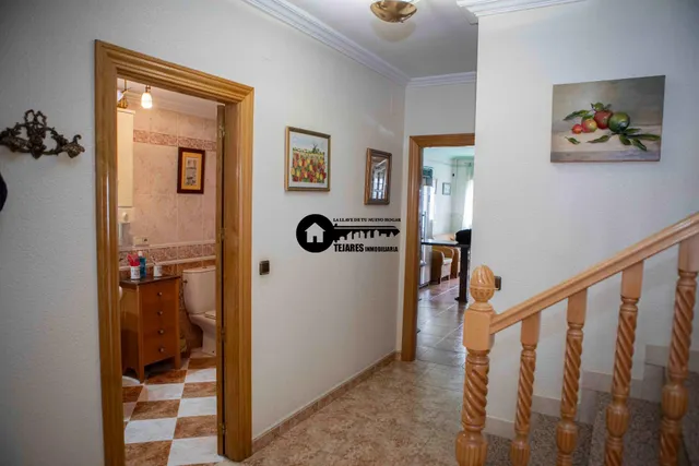 Se vende edificio completo de tres plantas  con garaje, patios privados y solárium — 27