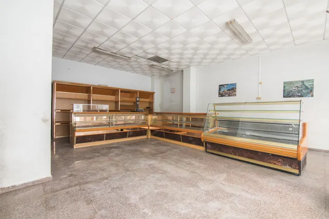 LOCAL EN VENTA EN CALLE FILET DE FORA — 4