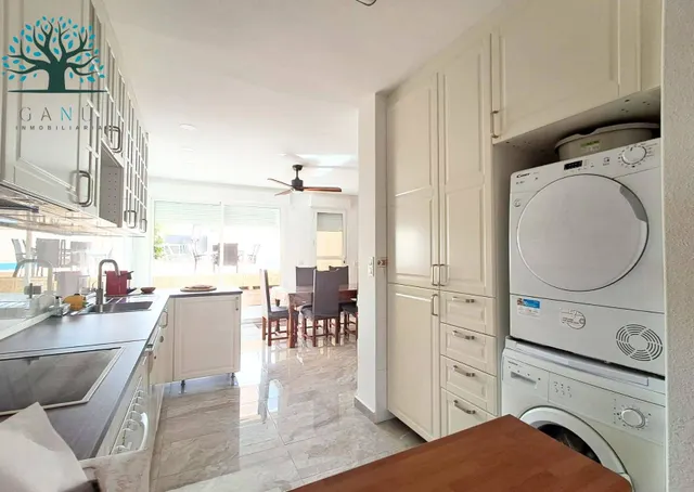 Vivienda independiente con piscina en alamillo — 13