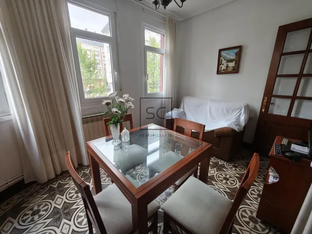 Casa con jardín y garaje en Porta Nova, Ferrol — 14