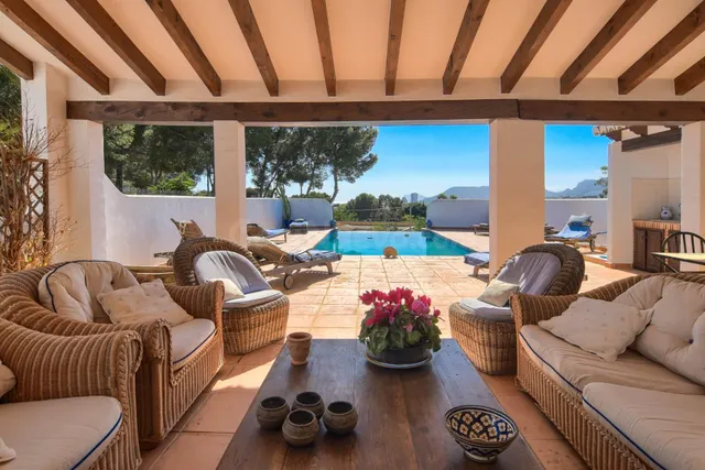✓Villa Amplia de Estilo Rústico con Piscina en Calpe, Costa  - foto 5